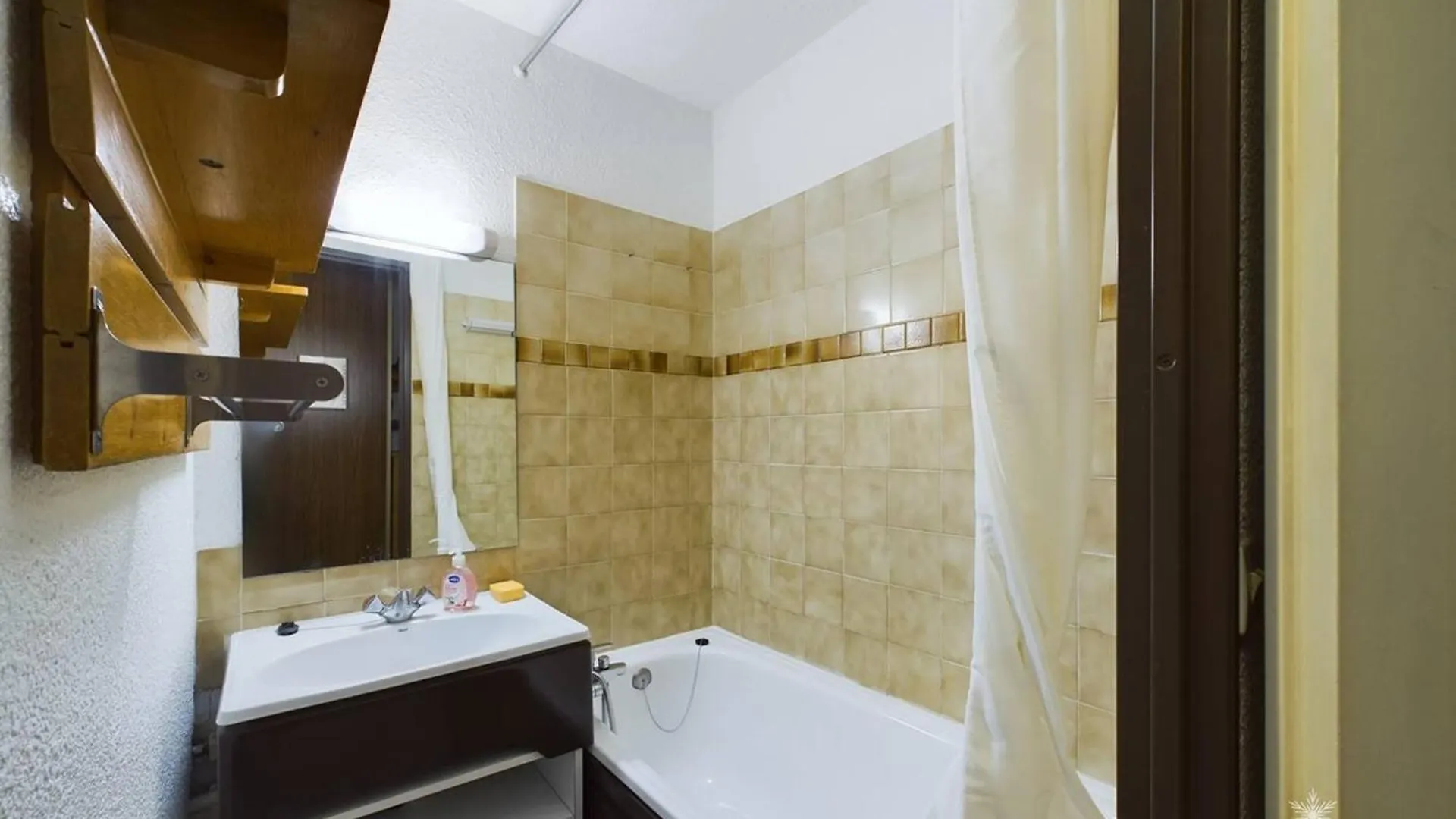 T2 A 80M Des Pistes, Parking, Expo Ne - Fr-1-398-664 Apartment Montvalezan 0*,  France